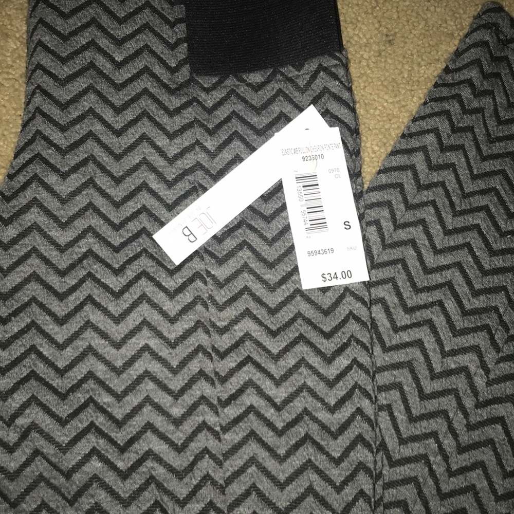 Elastic waistband pull on chevron ponte pants - Picture 4 of 5